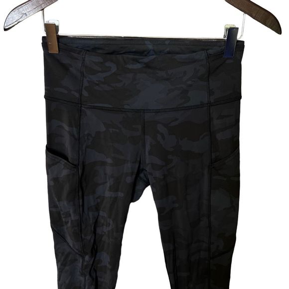 Lululemon Fast & Free Leggings 6 - Picture 2 of 7